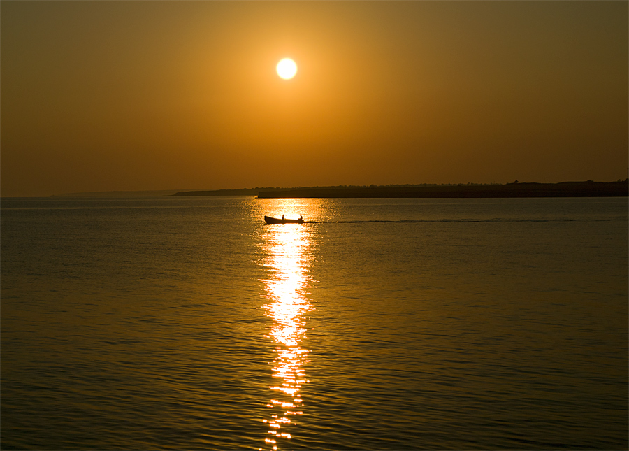 Рыбалка на рассвете.jpg