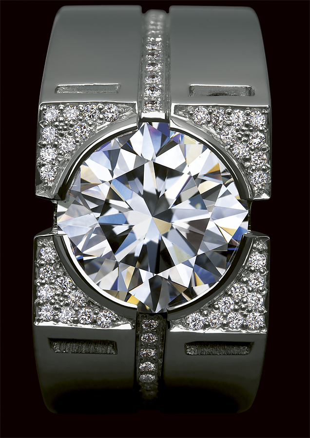 Украшения с крупными бриллиантами Diamond Jewelry.jpg