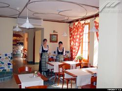 КАФЕ "MAMAMIA"