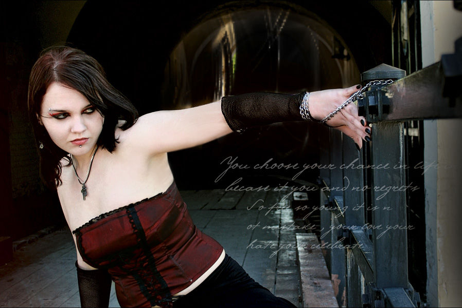 Gotic girl.jpg