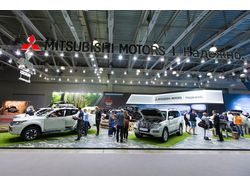 Выставочный стенд Mitsubishi Motors - фото с выставки