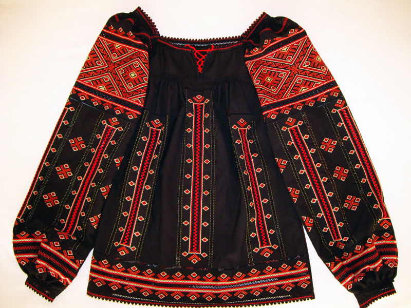 myshirt_emb_b-1.jpg