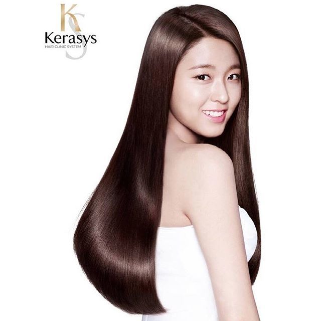Корейские средства для волос. Корейская краска для волос. Корея волосы. Кореянка с шикарными волосами. Волосы кореянка реклама.