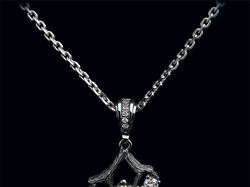 Подвеска с зеленым бриллиантом. Diamond Jewelry