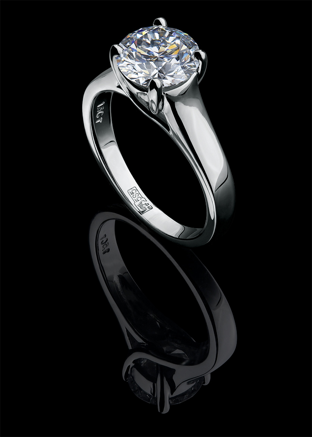 Украшения с крупными бриллиантами Diamond Jewelry.jpg