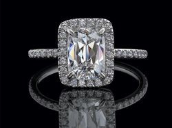 Украшения с крупными бриллиантами Diamond Jewelry