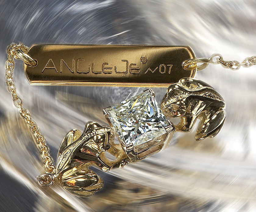 Ювелирные украшения с бриллиантами Diamond Jewelry.jpg