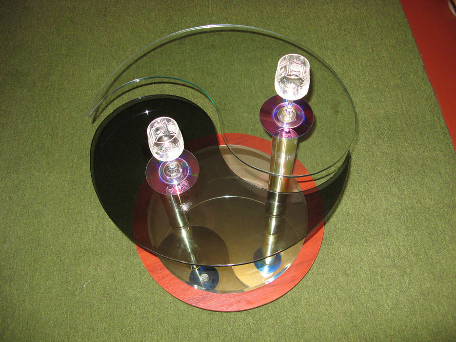 Столик Инь-Янь.jpg