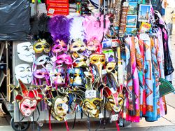 Венеция, маски на рынке