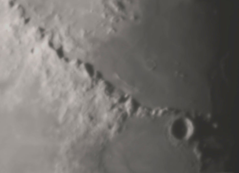 Луна.jpg