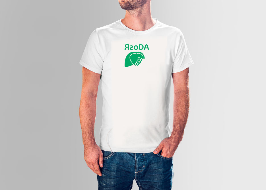 Tshirt-Mockup-PSD-Ягода.jpg