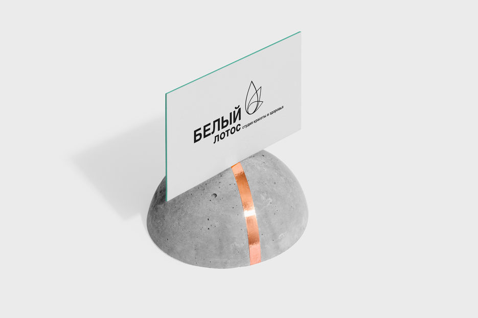 06-hexamed-branding-us-mockup.jpg