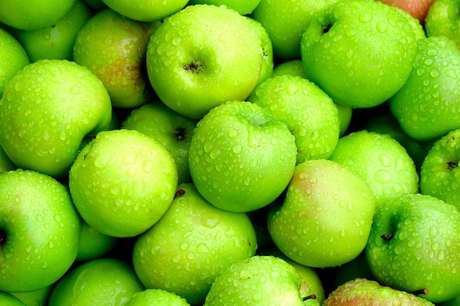 Green-Apples-2880x1920.jpg