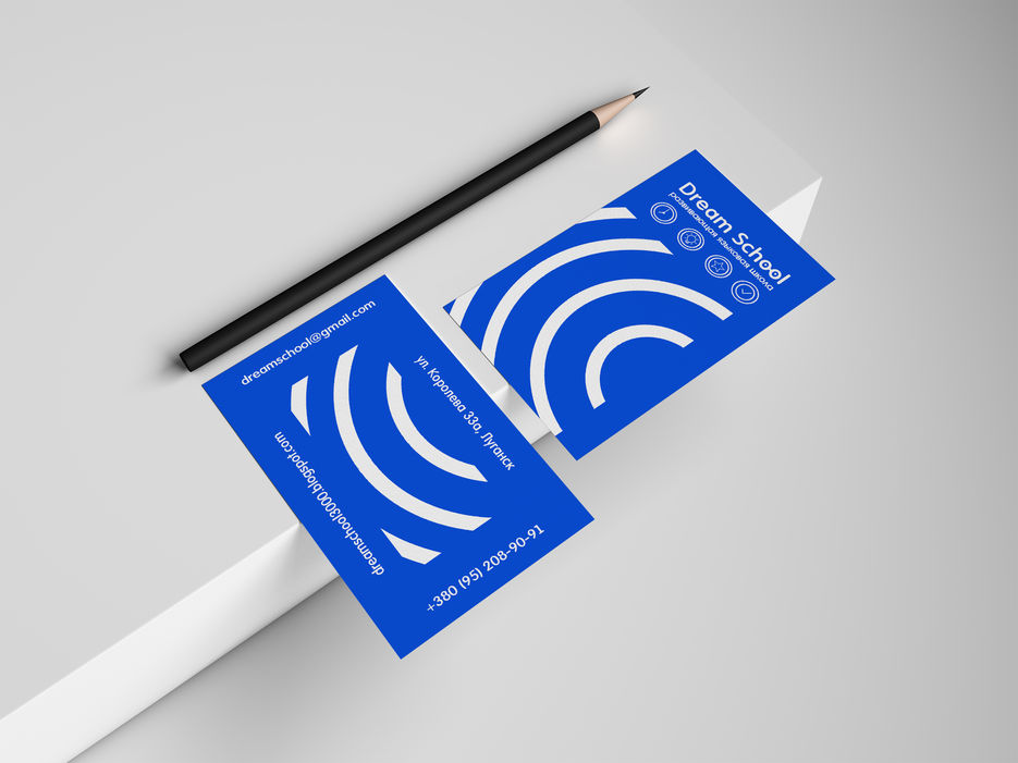 Free Brand Business Card Moceekup PSD 2019.jpg