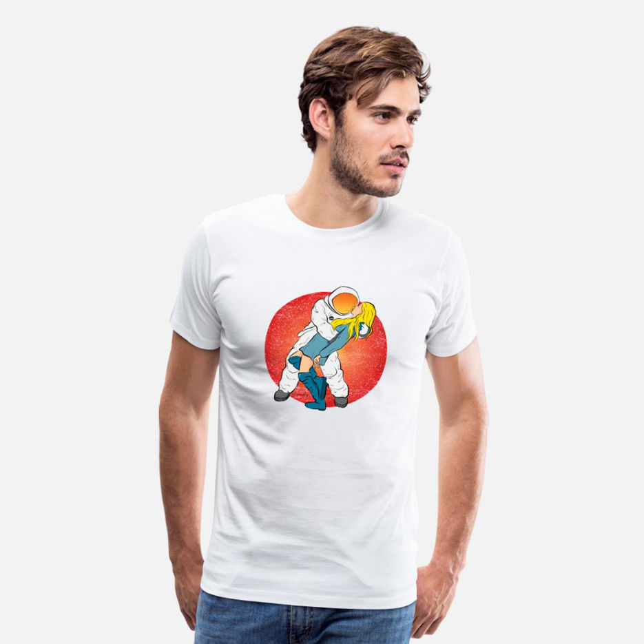 spacekiss.jpg