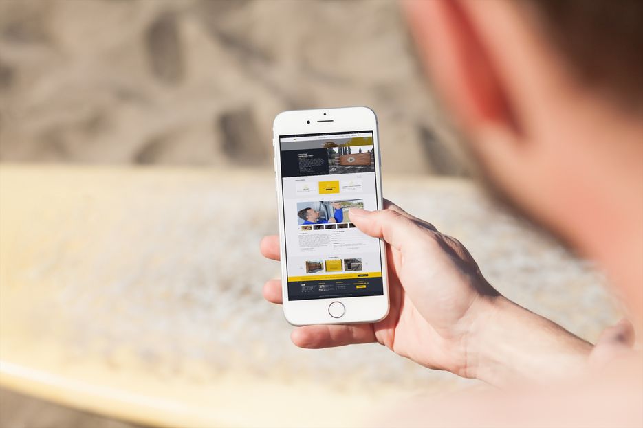 mockDrop_iPhone 6 at the beach-min.jpg