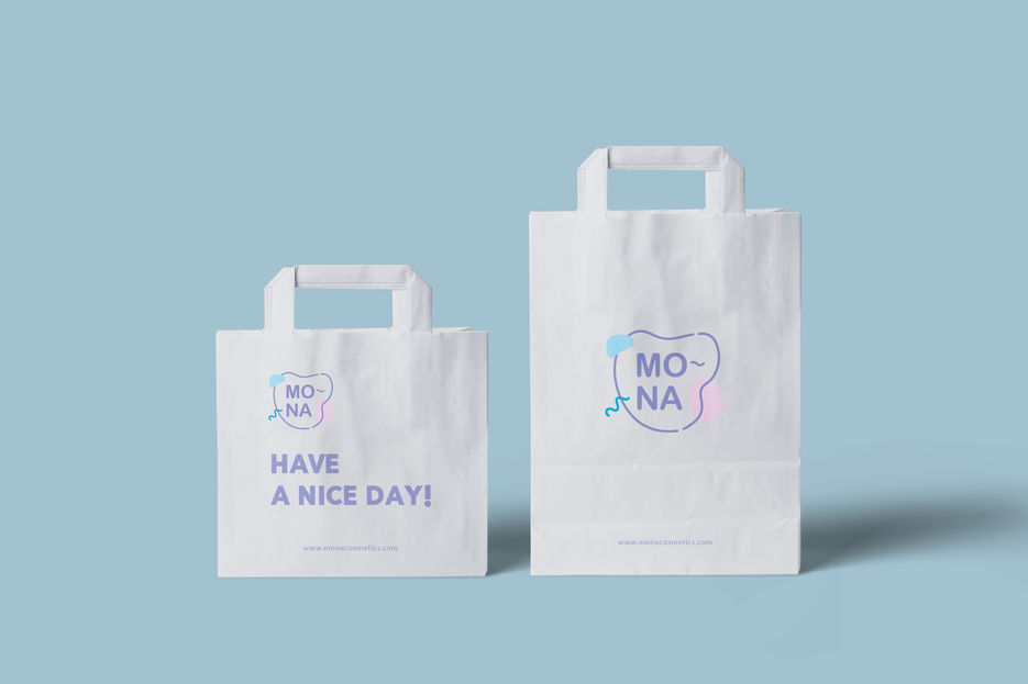 Paper Bag PSD Mockup.jpg