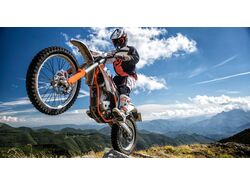 Спорт. Кроссовый VS Эндуро мотоцикл.