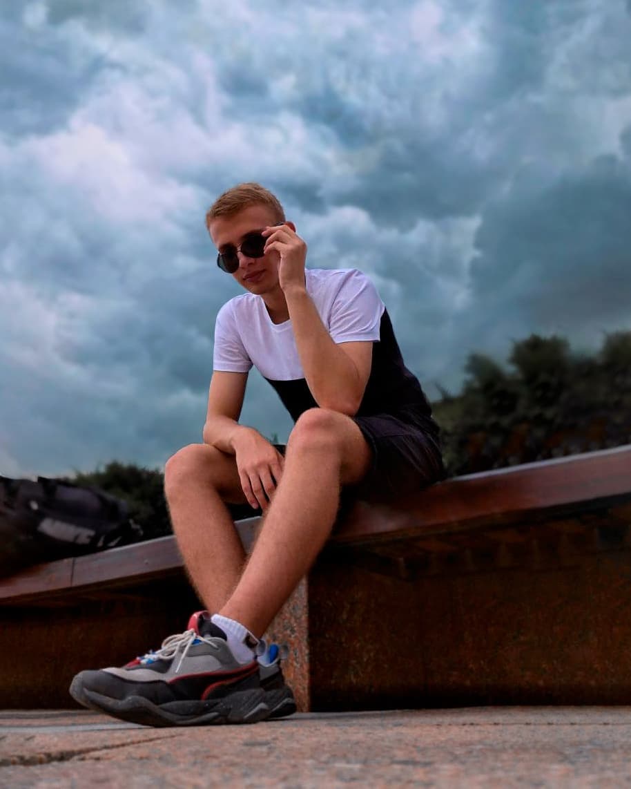 ILwxGRBlnuk.jpg