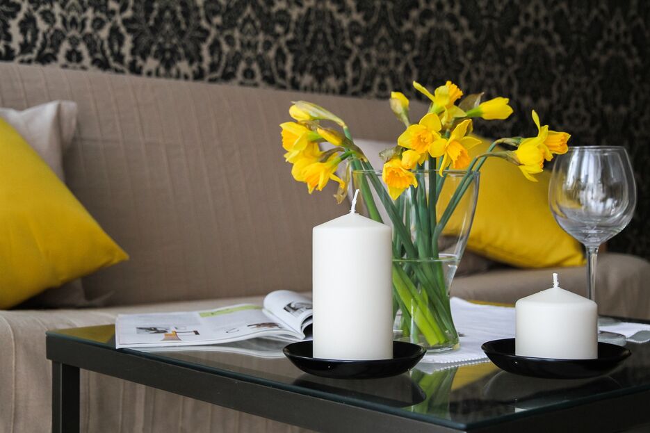apartment-2094654_1920.jpg