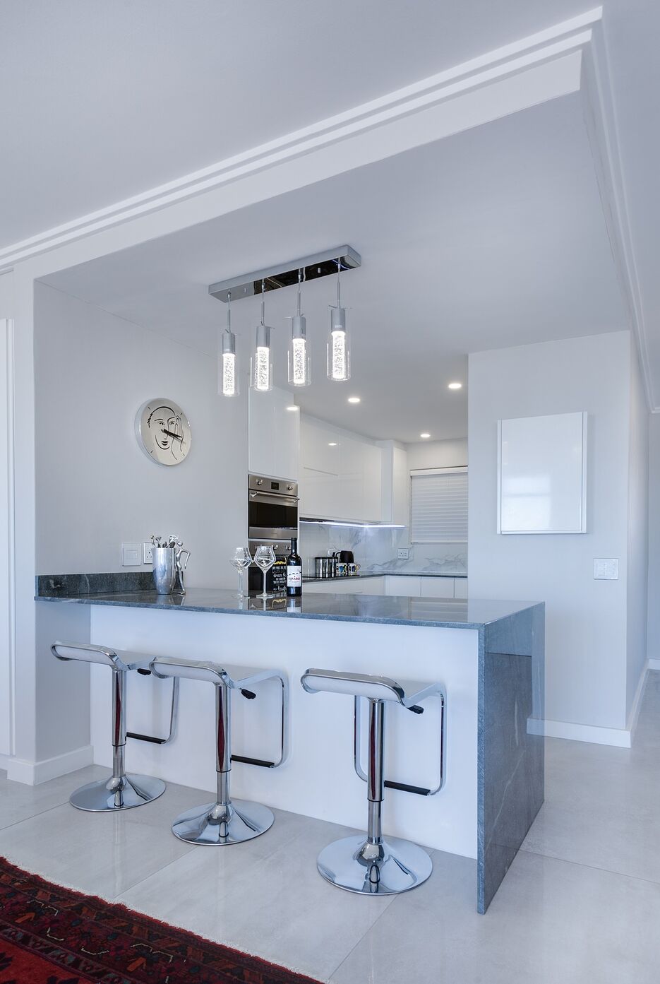 modern-minimalist-kitchen-3098477_1920.jpg