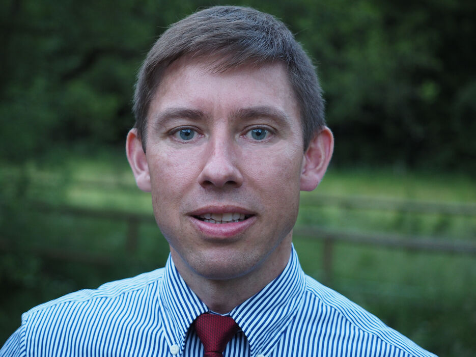 man-person-people-photography-male-celebration-portrait-tie-human-facial-expression-smile-shirt-senior-citizen-face-festival-recording-stylish-neat-personal-manager-solemnly-direct-portrait-photography-passport-photo.jpg