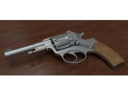 Револьвер