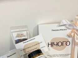 етикетки та наклійки для компанії "Treba Medu"