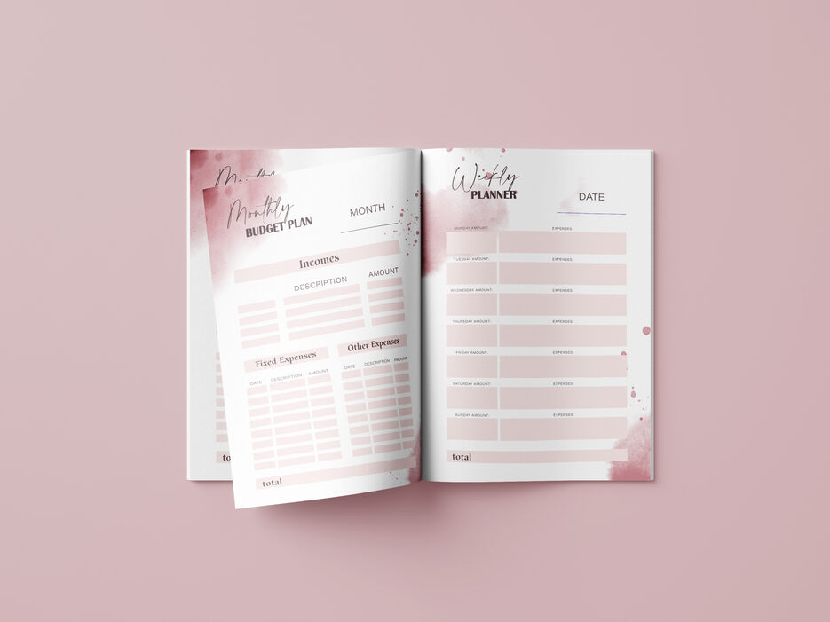 Free_A4_Brochure_Mockup_05.jpg