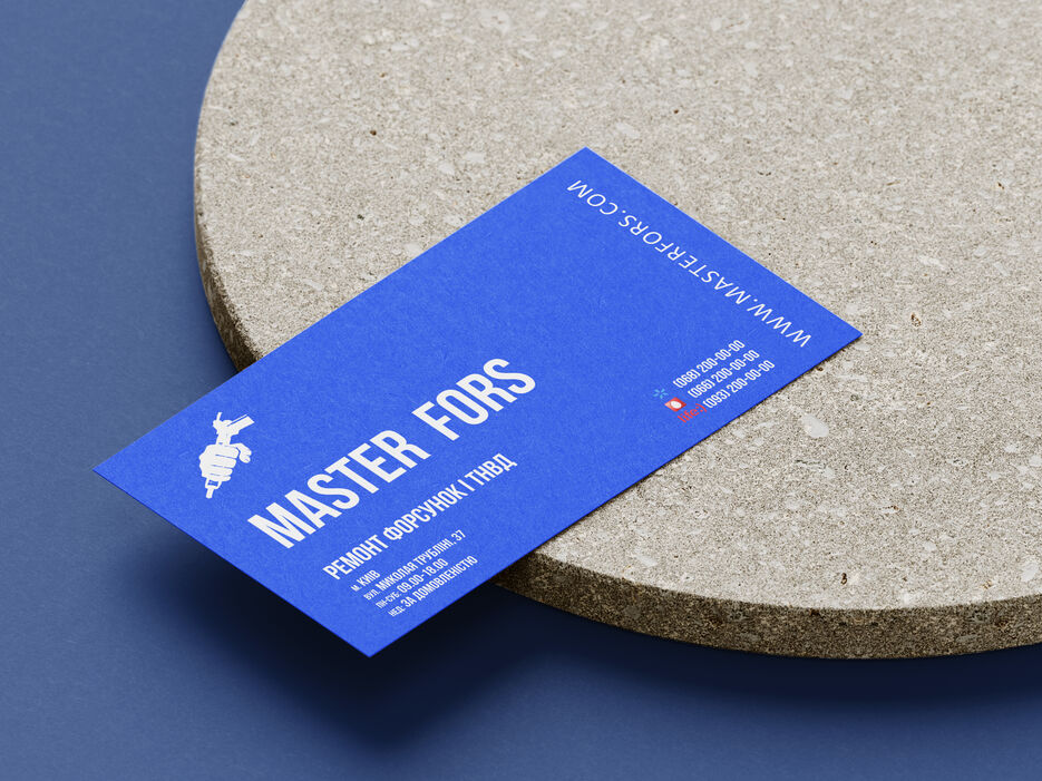 Free_3,5x2in_Business_Card_Mockup_2.jpg