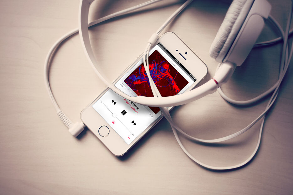 iphone-2.jpg