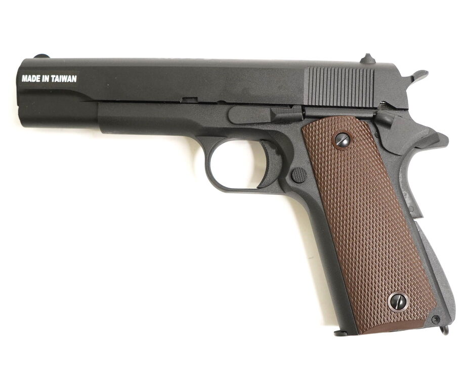 straykbolnyy-pistolet-kjw-colt-m1911a1-gas-gbb-1911-gas-1.jpg