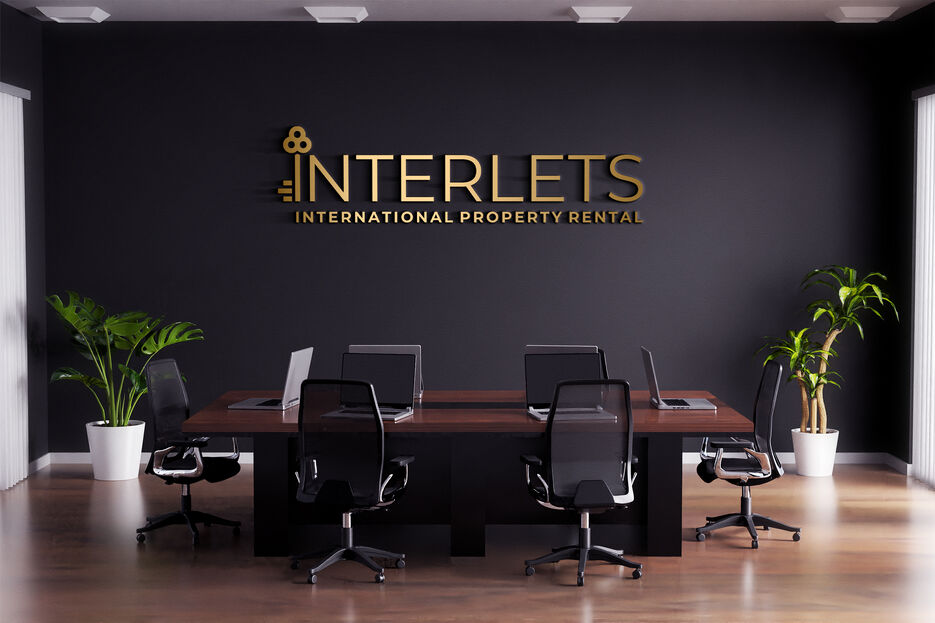 Logo_Mockup_Sign_Meeting_Room_Black_Wall.jpg