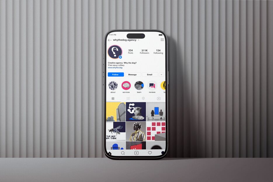 iphone-14-pro-mockup-against-the-wall-front-view.png