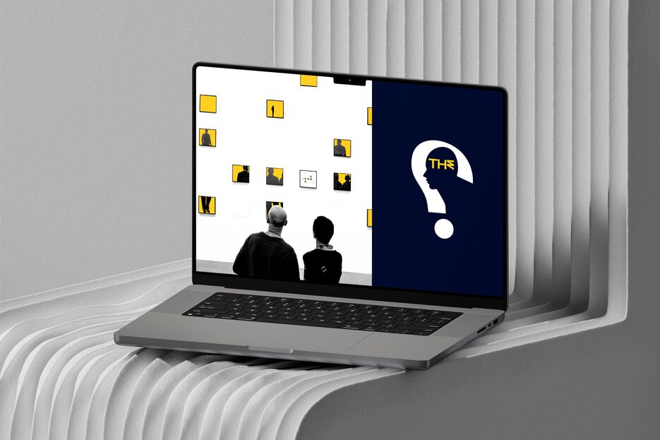macbook-16-pro-on-pinaplast-bench-v1-isometric — копия.png