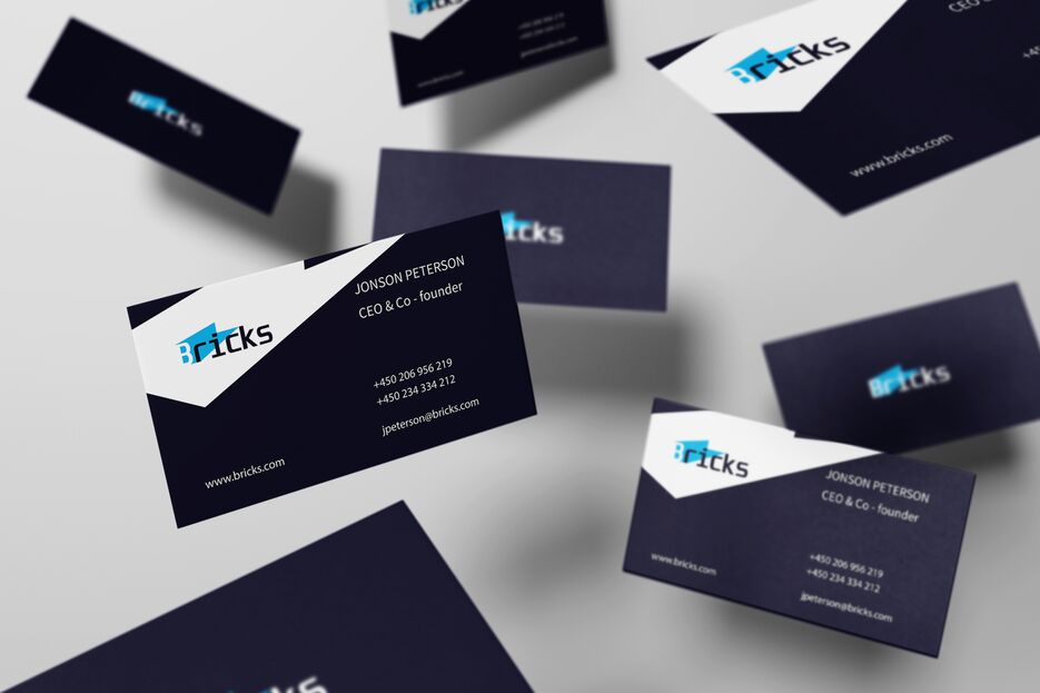 Flying_Business_Cards_Mockup.png
