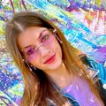 Frau_Ariella