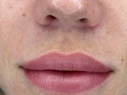 Обробка зони губ