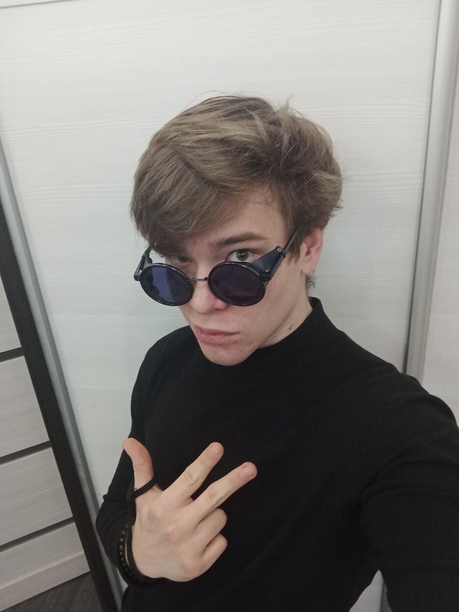 Денчик исходник.jpg