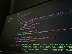 "E-commerce платформа для онлайн-магазина" "Корпоративный портал с CRM