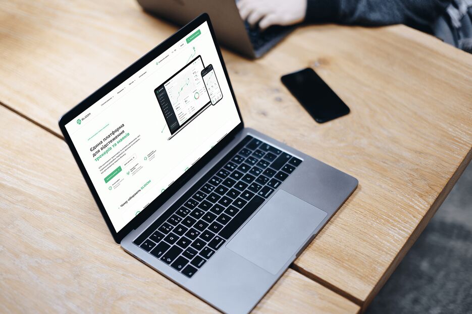 mockup_02.png