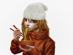 Девушка с тарелкой лапши