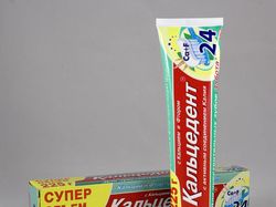 Серия зубных паст "Кальцедент - Нежная мята"